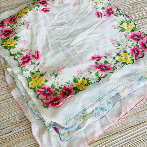 Vintage Floral Handkerchief Lot – Set of 11